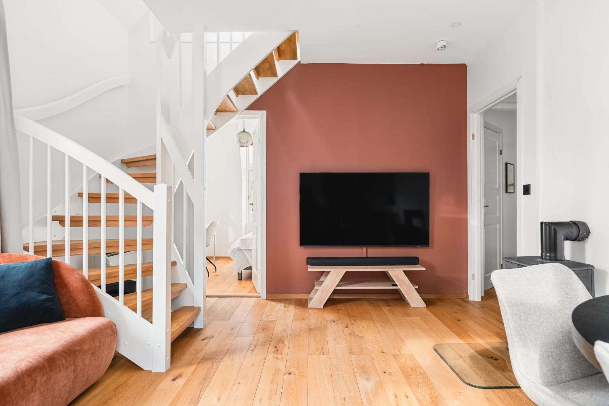 2-story Floor I 3x Work Space I Shared Garden